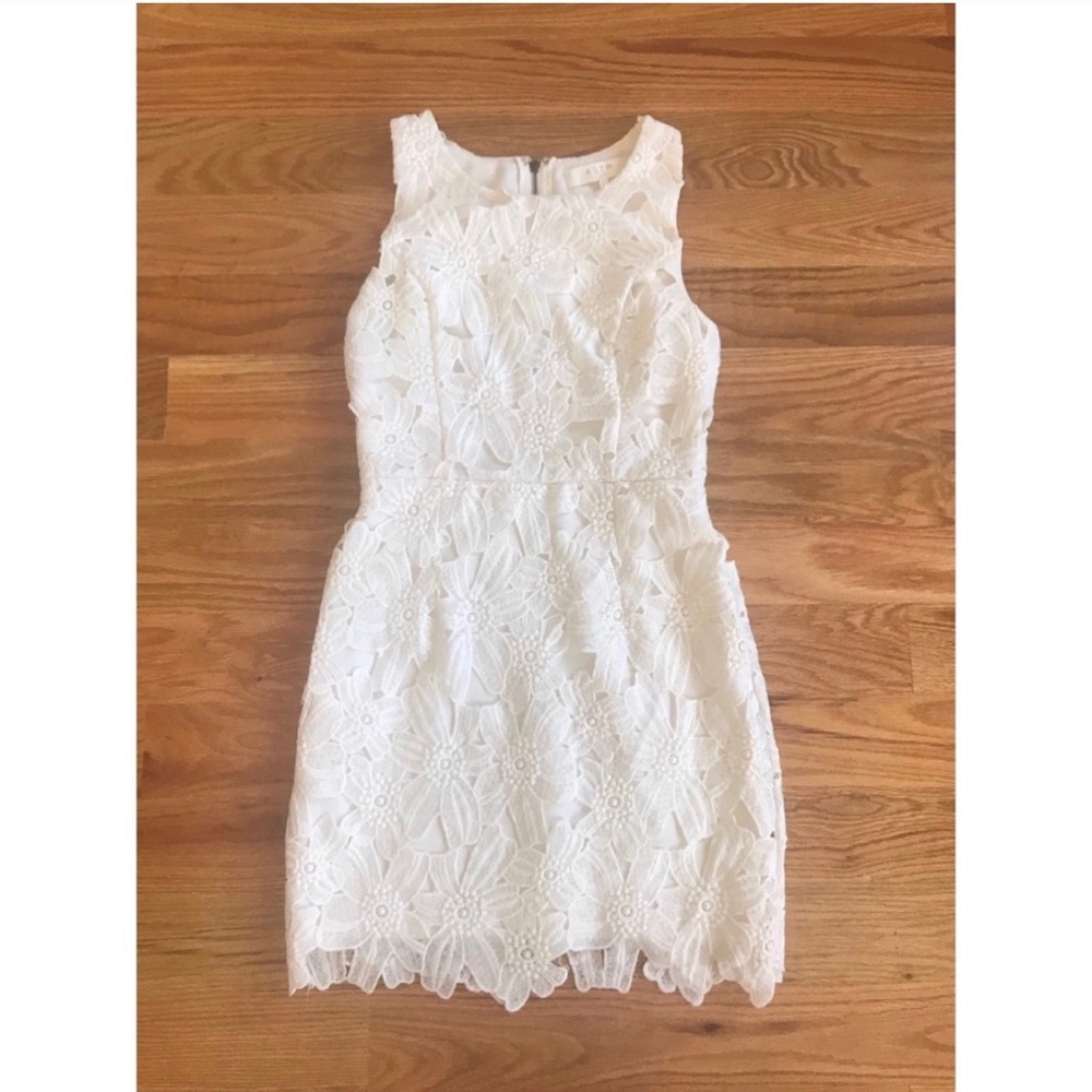 ASTR White Floral Lace Dress